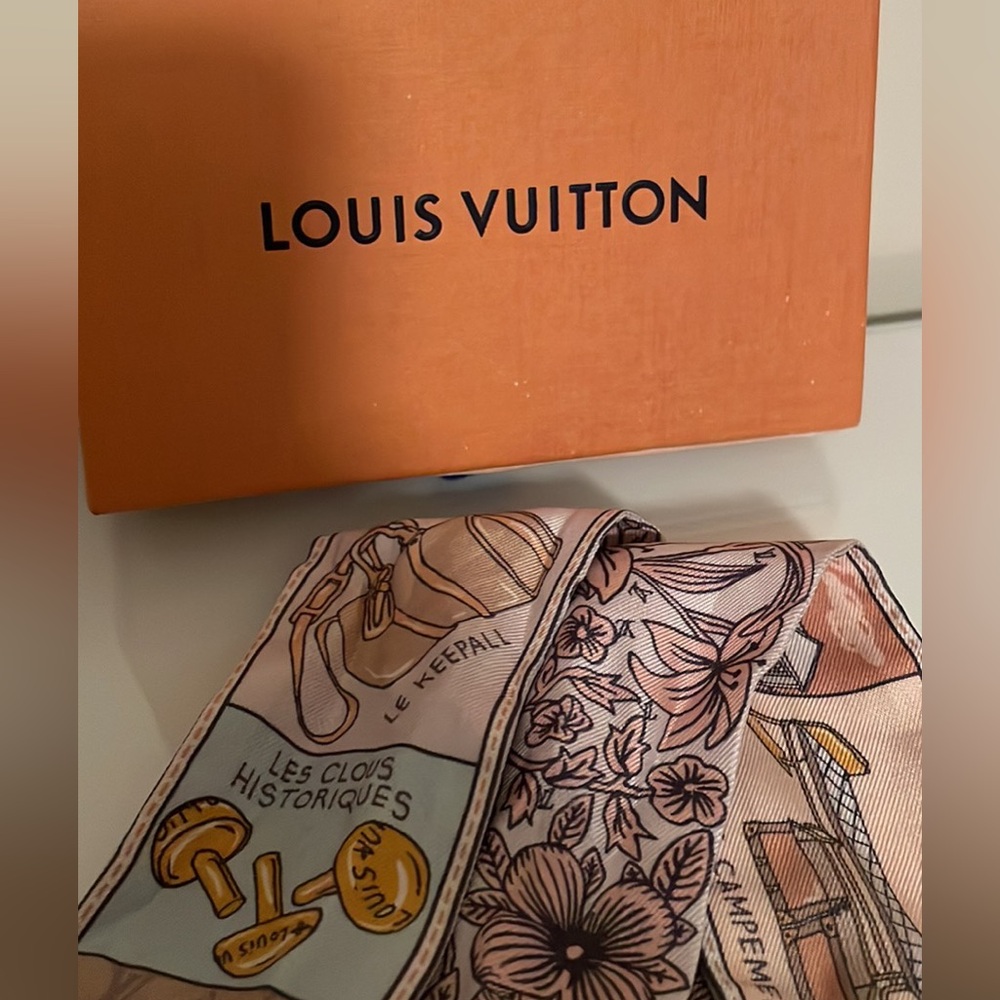 Louis Vuitton bandeaux - Picture 2 of 2